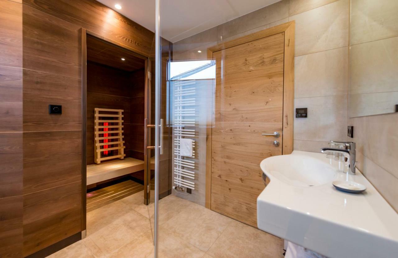 Tiroler Weinstube Aparthotel Seefeld in Tirol Exterior photo