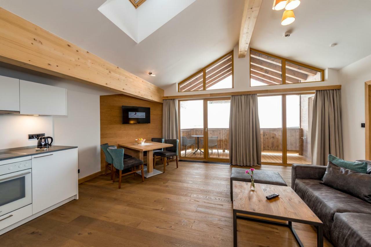 Tiroler Weinstube Aparthotel Seefeld in Tirol Exterior photo