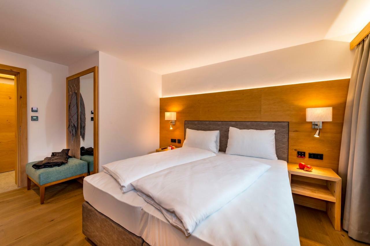 Tiroler Weinstube Aparthotel Seefeld in Tirol Exterior photo